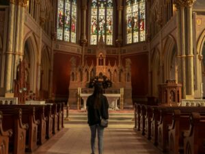 Frases sobre falsidade na igreja